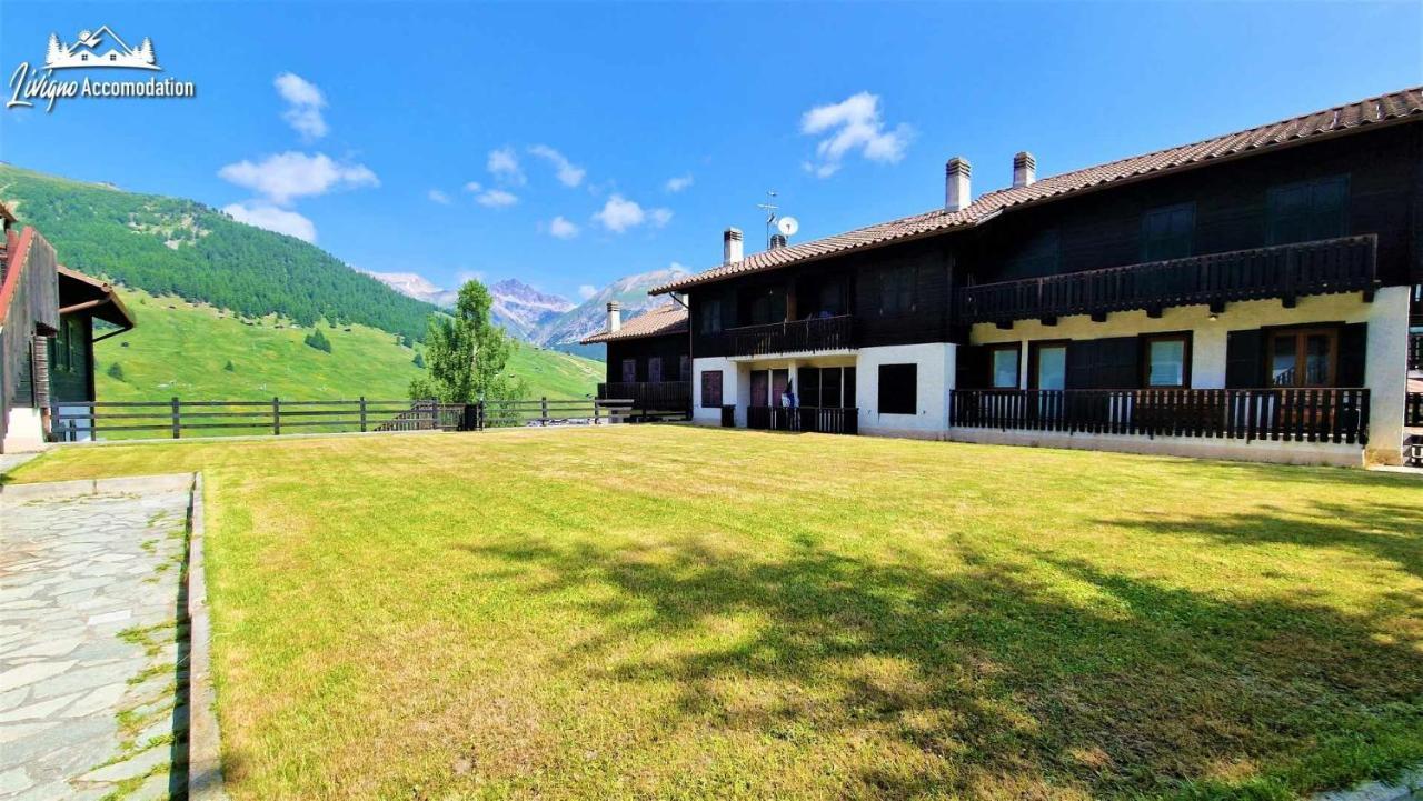 Chalet Rododendro Forest By Livigno Accomodation Exterior foto
