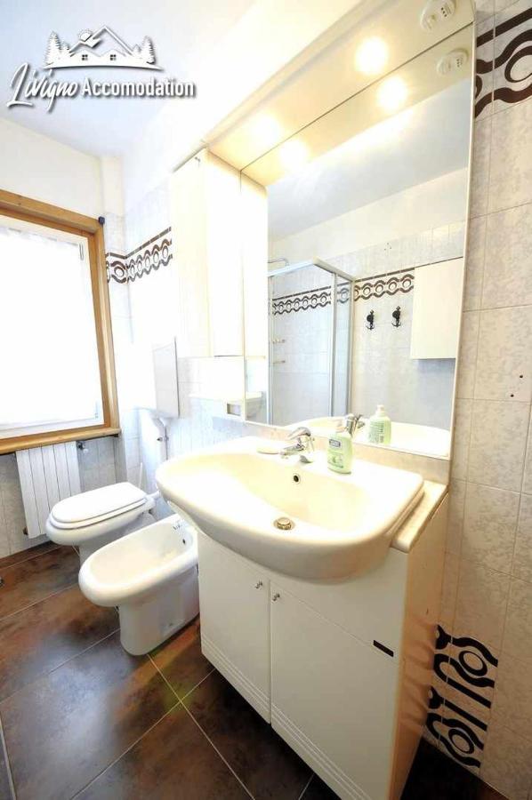 Chalet Rododendro Forest By Livigno Accomodation Exterior foto